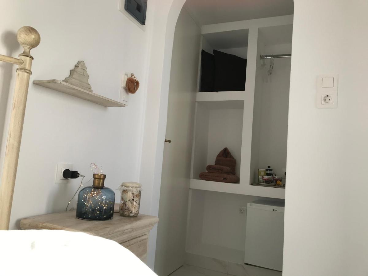 Sea View Pension Violeta Room1 For Two Parikia  Bagian luar foto